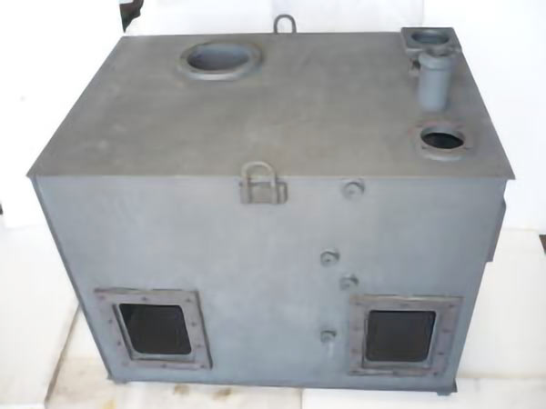 炭素鋼 小型タンク 1200W x 800D x 800Hリン酸被膜処理後