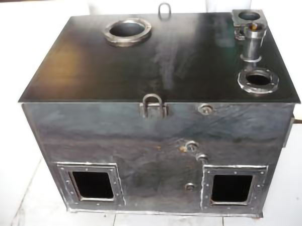 炭素鋼 小型タンク 1200W x 800D x 800H リン酸被膜処理前