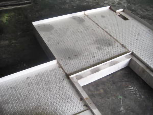 SUS 縞板加工品 3800 x 2500 x 200H 酸洗前