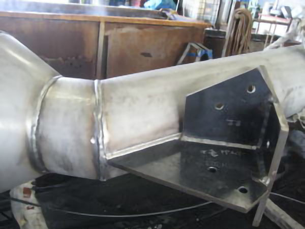 ステンレス配管（SS材サポート付） 酸洗前