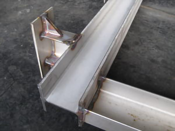 ステンレス鋼 架台 酸洗前