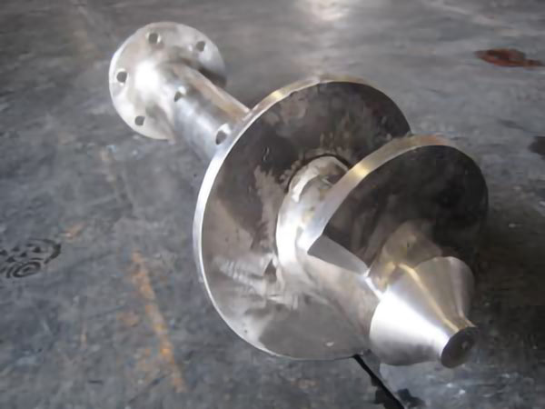 ステンレス鋼 スクリュー 酸洗前