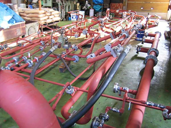 耐圧試験作業風景イメージ